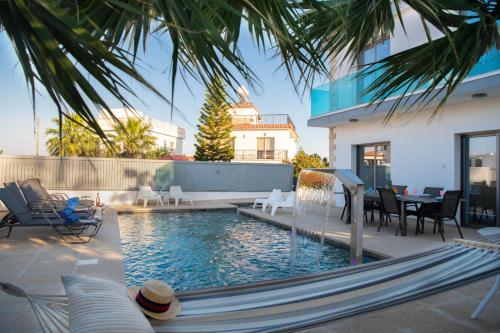Villa Ruby Yiasemina – khách sạn tại Ayia Napa