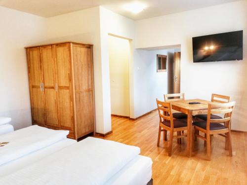  Familie Zuser Hotel Garni in Mitterbach