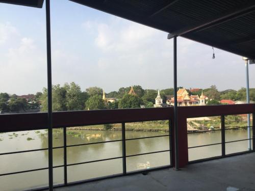 Tharuadaeng Old city Ayutthaya ท่าเรือแดง กรุงเก่า อยุธยา in Tha Wa Su Kri