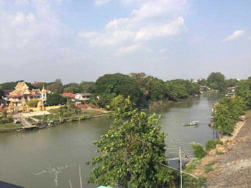 Tharuadaeng Old city Ayutthaya ท่าเรือแดง กรุงเก่า อยุธยา
