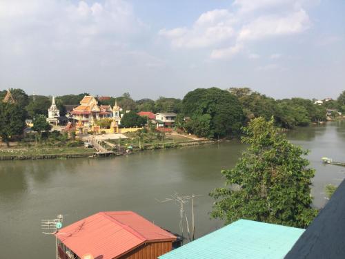 Tharuadaeng Old city Ayutthaya ท่าเรือแดง กรุงเก่า อยุธยา