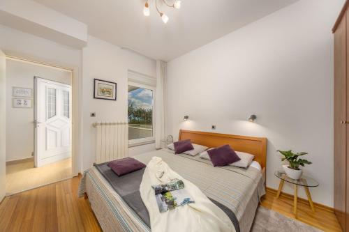 Terra Magica Deluxe Apartment & Room with Private Parking, Terrace and Sea View - Rijeka