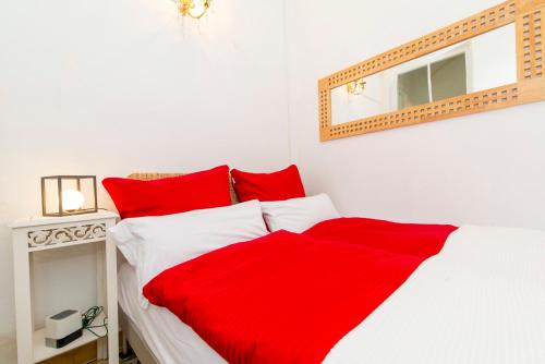 Charming town house just 500m from the marina and its well known typical market - image 6