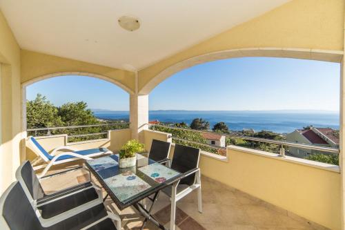  Apartment Biokovo in Makarska