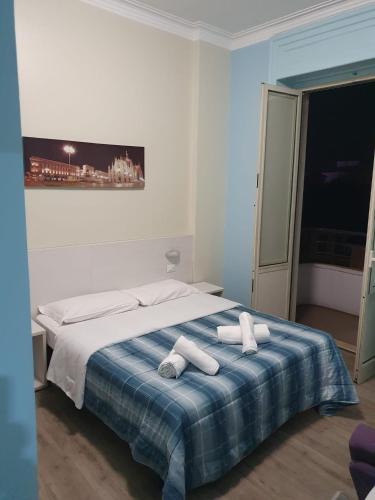 Hotel Kennedy - image 2