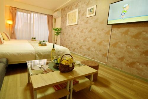 Standard Family Room image 10