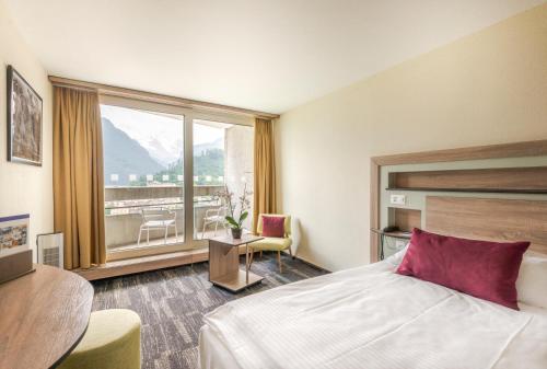 Metropole Swiss Quality Hotel - image 9