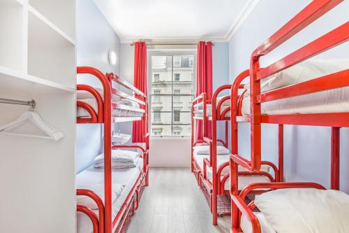 Astor Victoria Hostel - image 11