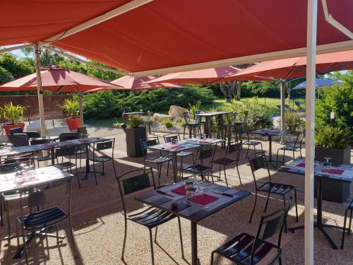Logis Hôtel Auberge de Cartassac 3