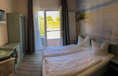 1 queen bed