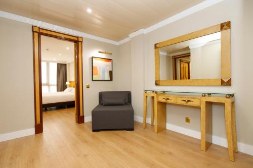 Oca Puerta del Camino Hotel - image 14