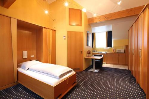 Au P'tit Max - Studios hotel in Люксембург