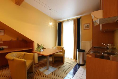 Лобби, Au P'tit Max - Studios hotel in Люксембург