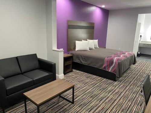 Palace Inn Crosby - image 6