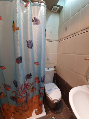 Twin Room with Garden View image 4
