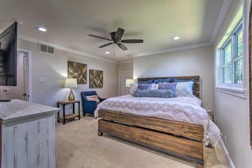 Lake Hamilton Escape with Deck Games and Water Views! - image 8