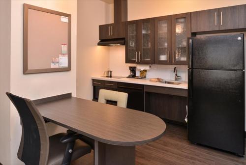 Candlewood Suites Austin Airport