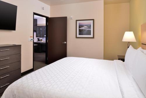 Candlewood Suites Austin Airport