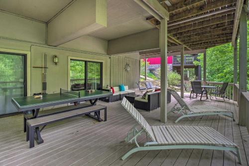 Gated Resort Home Norris Lake Access, Shared Dock in La Follette