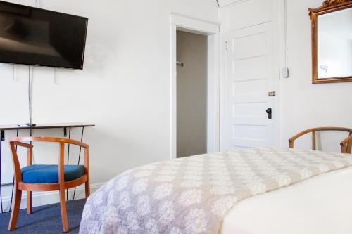 11th Avenue Hostel - image 11