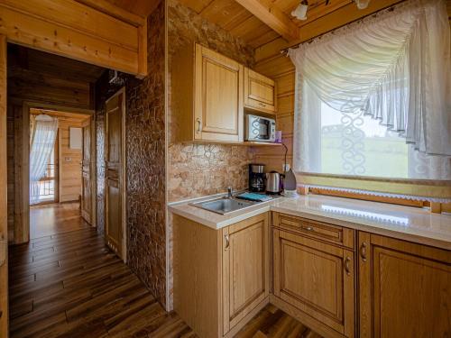 GÓRALOWE domki & SPA (GORALOWE domki & SPA) in 班斯卡维兹纳