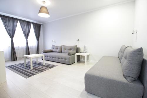 Apartment on 9 Aprelya - image 4