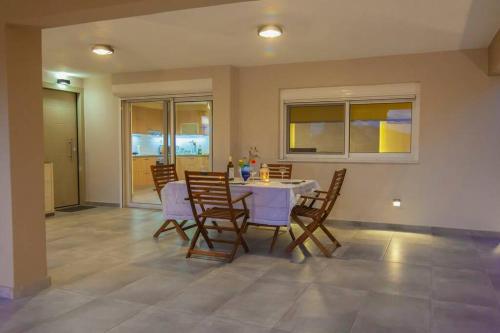 House on the beach, Salamina (foto 7)
