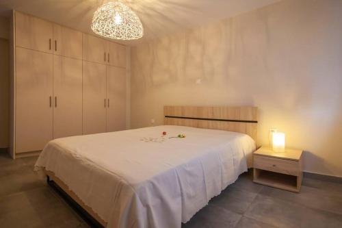 House on the beach, Salamina (foto 9)