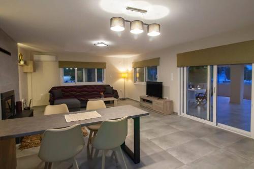 House on the beach, Salamina (foto 10)