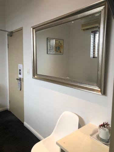 Hotel 59 Sydney - image 13
