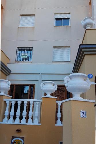 Beautiful apartment with sea view and close to the beach of Los Locos - image 2