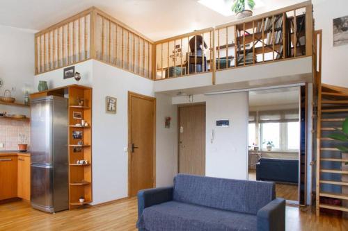 Penthouse Apartment with Great Panoramic City View in 澤姆納爾長者