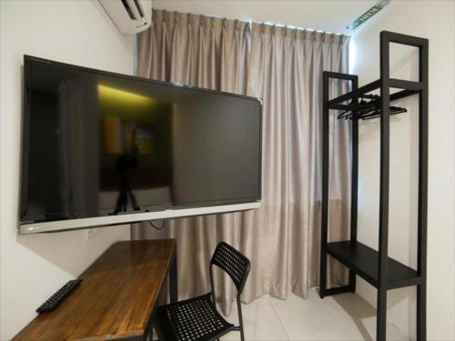 Econtel Queensbay in Bayan Lepas