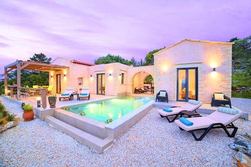 Villa Vardis Heated Pool