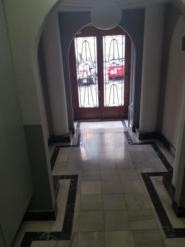 PISO CENTRO CIUDAD, GARAJE, PARA 6 HUESPEDES