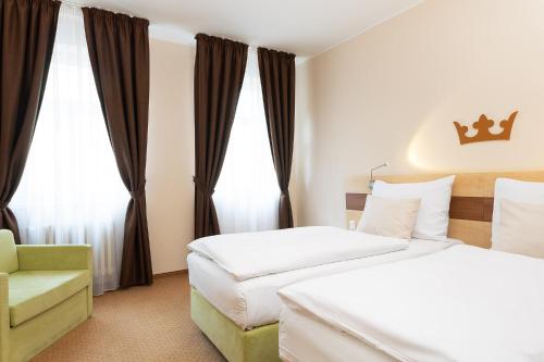 Hotel Česká Koruna - image 11
