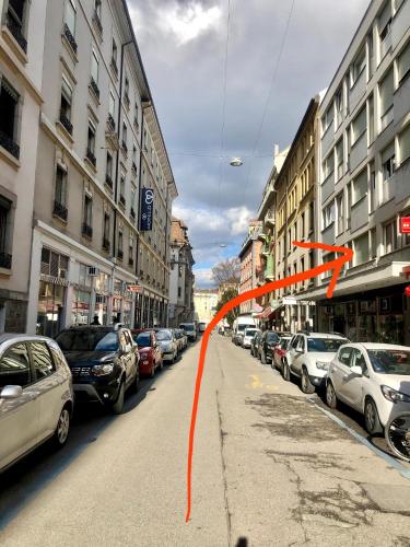  Central Geneva Studio with free Travel Pass in Genf