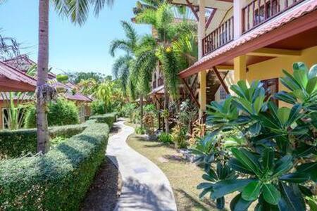 room detail thumbnail 1