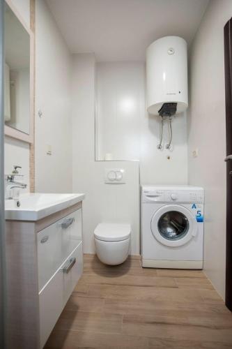 Mandir apartments - Center - image 5