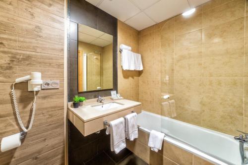OK Aparthotel Plata - image 3