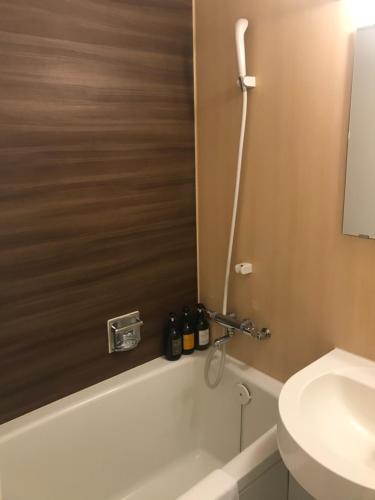 Budget Twin Room with Ocean View - Smoking