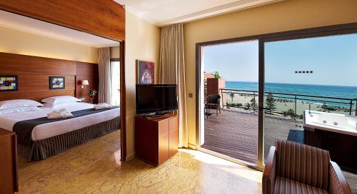 Superior Suite with Sea View image 7