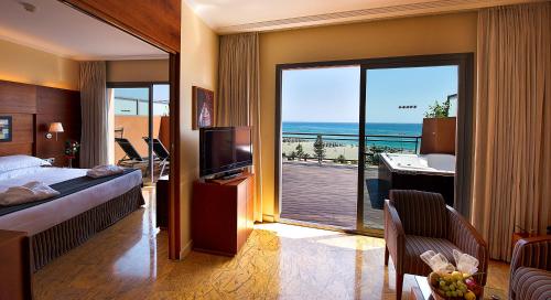 Protur Roquetas Hotel & Spa - image 4