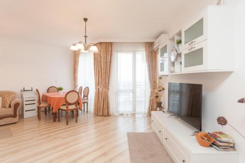 Dom-El Real Apartments Amphora in สเวติ วลาส