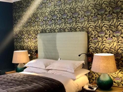 Purchases Restaurant & Accommodation 3