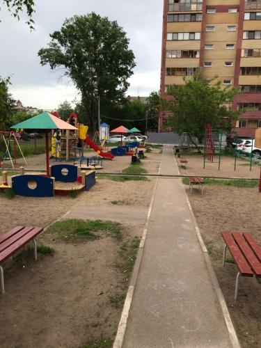 Уютная квартира на Побежимова