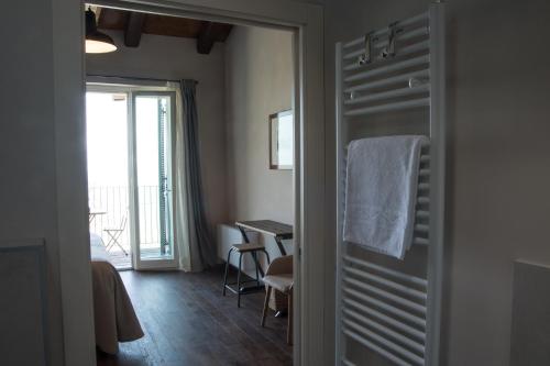 Locanda Fontanazza Osteria con Camere – La Morra, NY