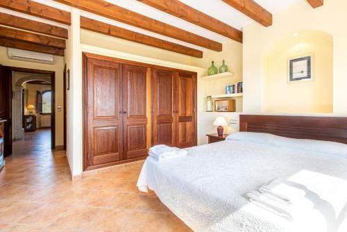 Villa can Canaveret By homevillas360 - image 3