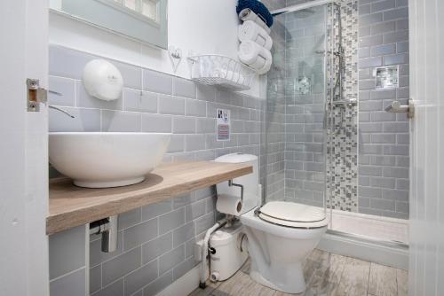 Beachside Guest House - image 6