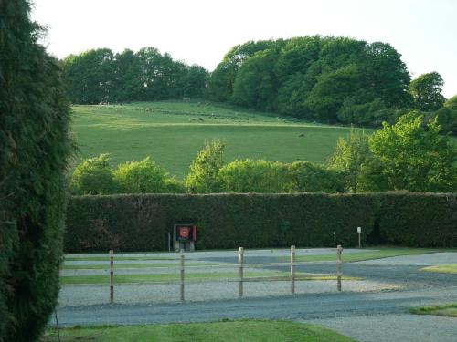 Low Greenlands Holiday Park - Luxury House & Luxury Glamping Pods